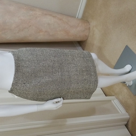 Vintage Ellen Tracy Tweed Suit - Picture 4 of 11